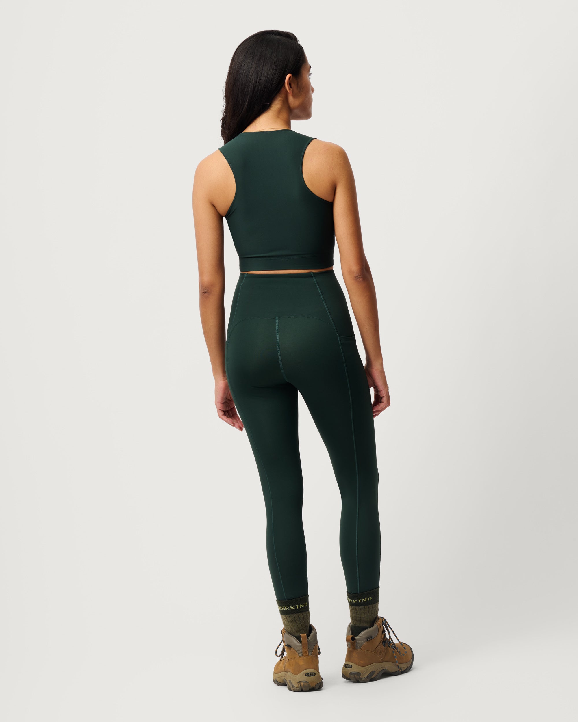 W's Performance Base Top 01