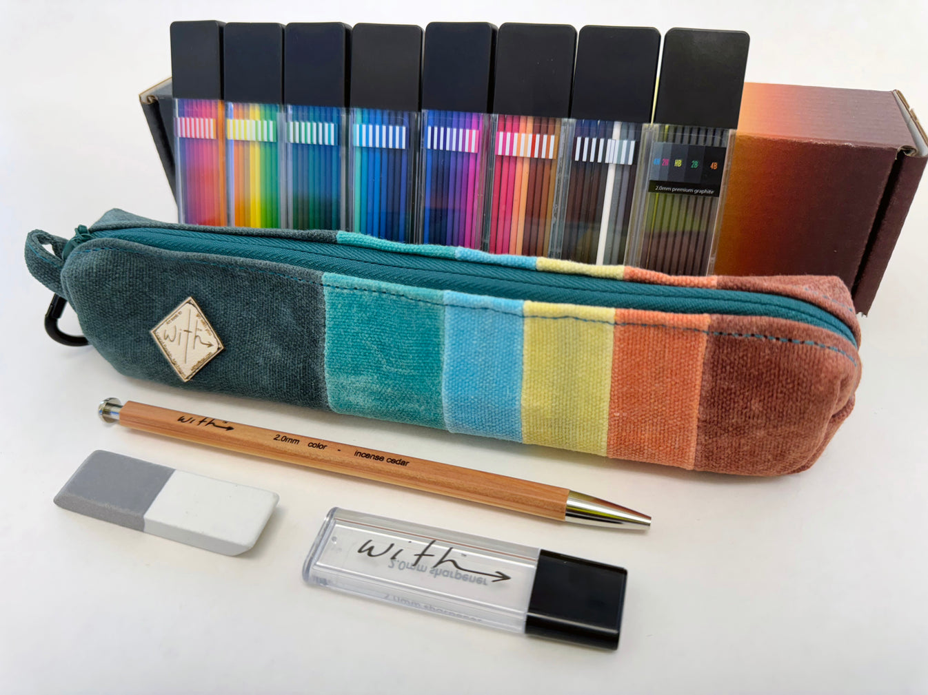 With 72 Lead Deluxe Drawing Set