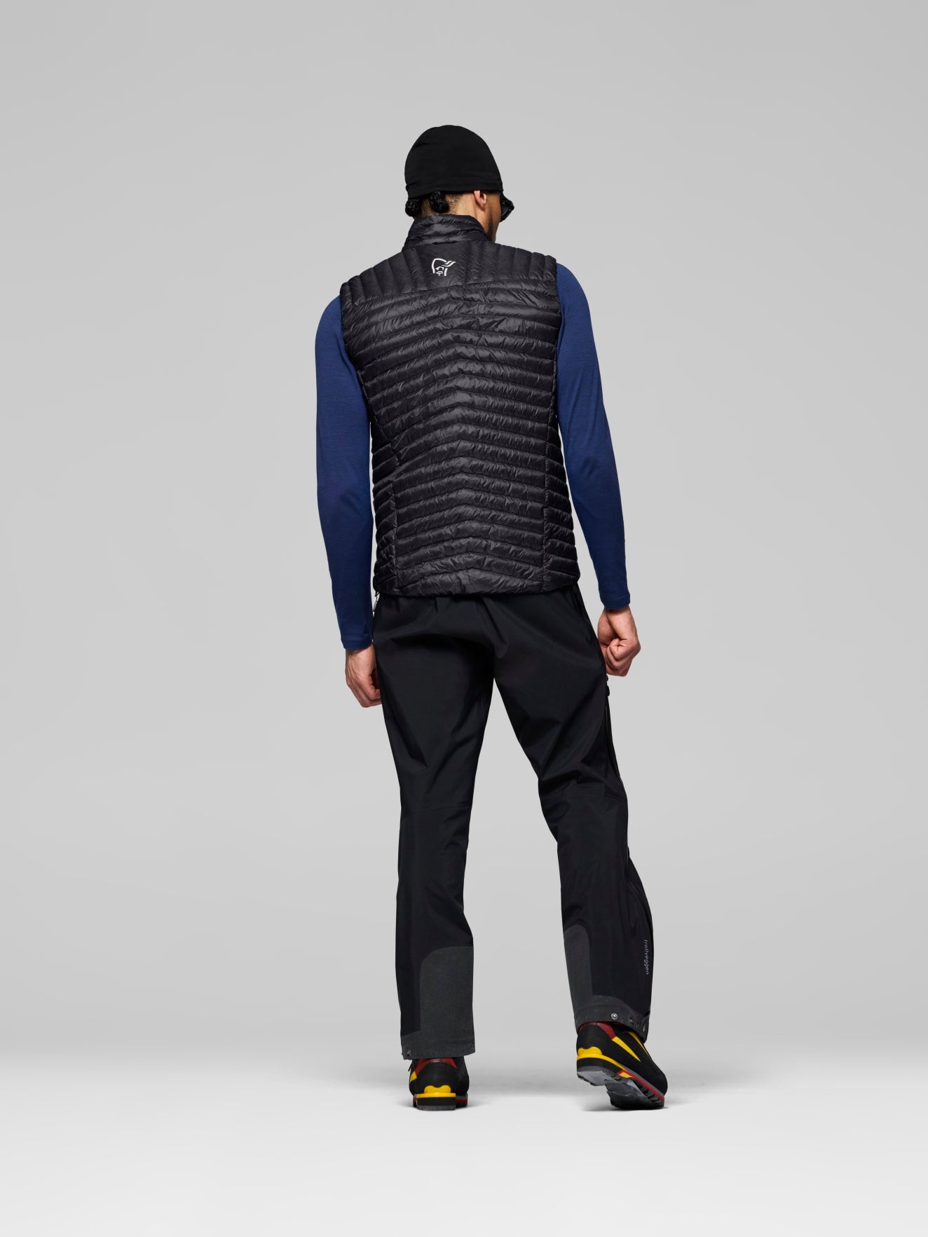 M's Trollveggen Superlight Down800 Vest