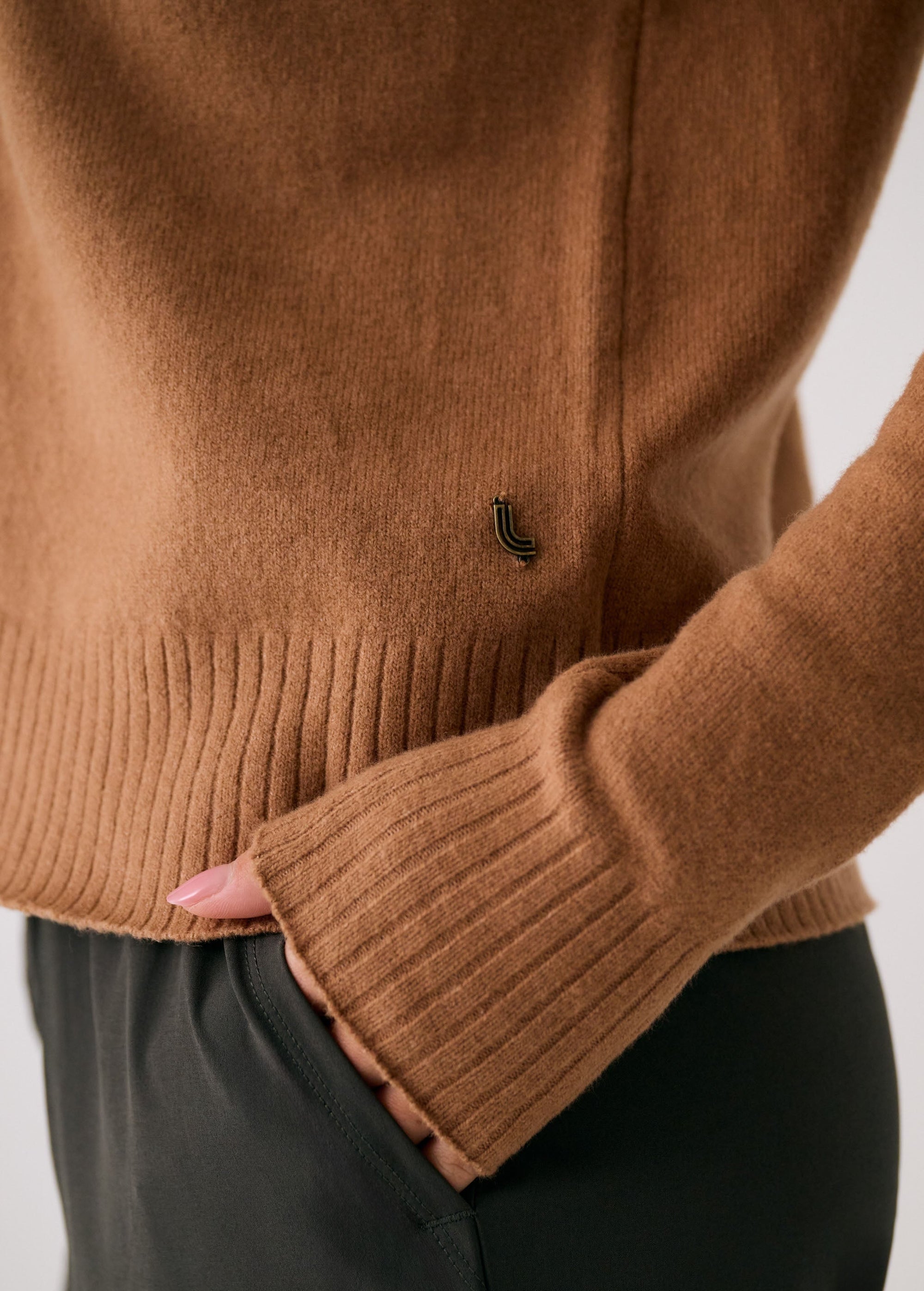 W's Camila Crew Neck Sweater