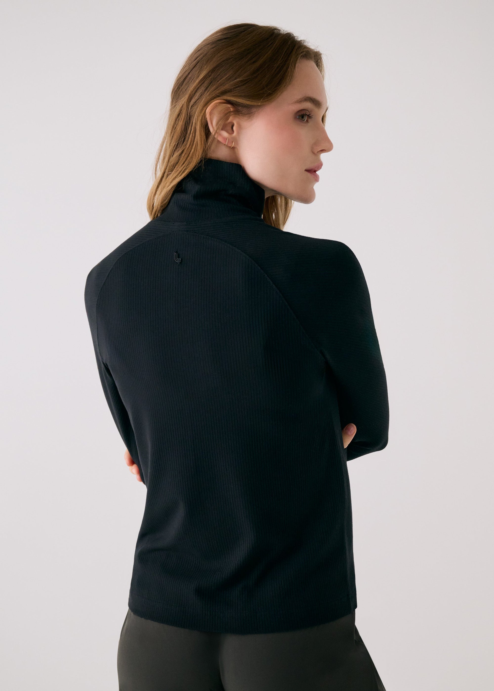 W's Traverse Turtleneck